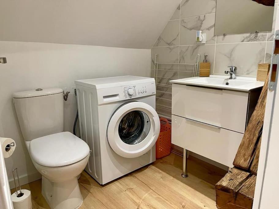 Appartement Cosy Centre Ville Saint-Amand-Mont-Rond Bagian luar foto